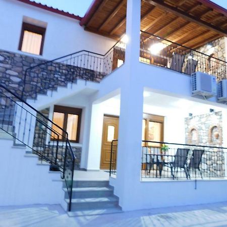 Patriko - House 1, Traditional Stone House อาโยส นิโกลาออส ภายนอก รูปภาพ