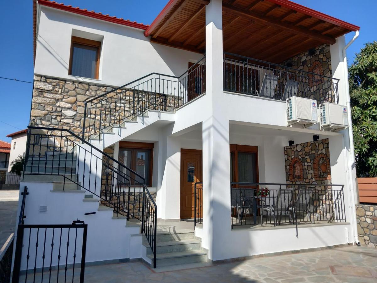 Patriko - House 1, Traditional Stone House อาโยส นิโกลาออส ภายนอก รูปภาพ