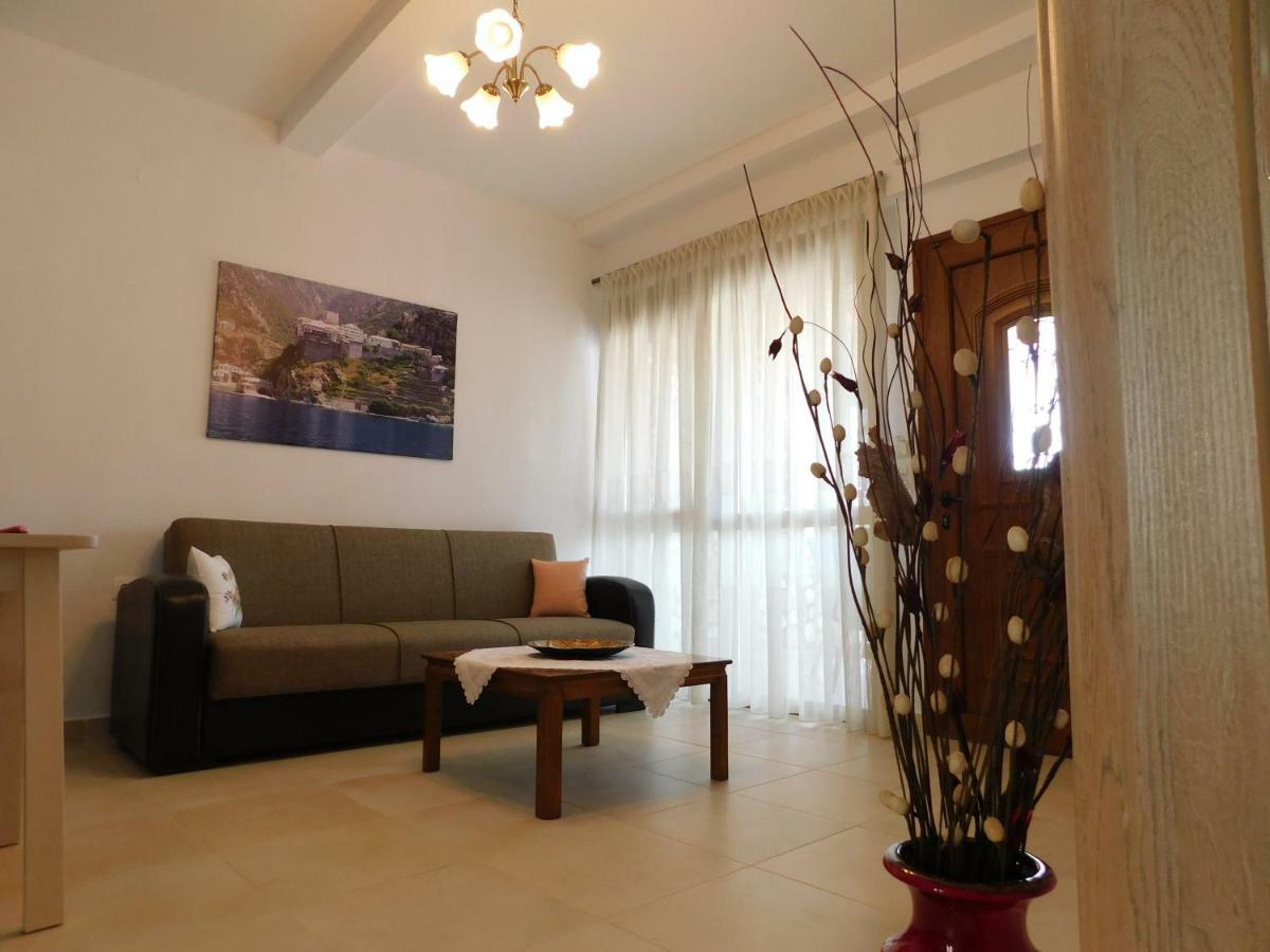 Patriko - House 1, Traditional Stone House อาโยส นิโกลาออส ภายนอก รูปภาพ